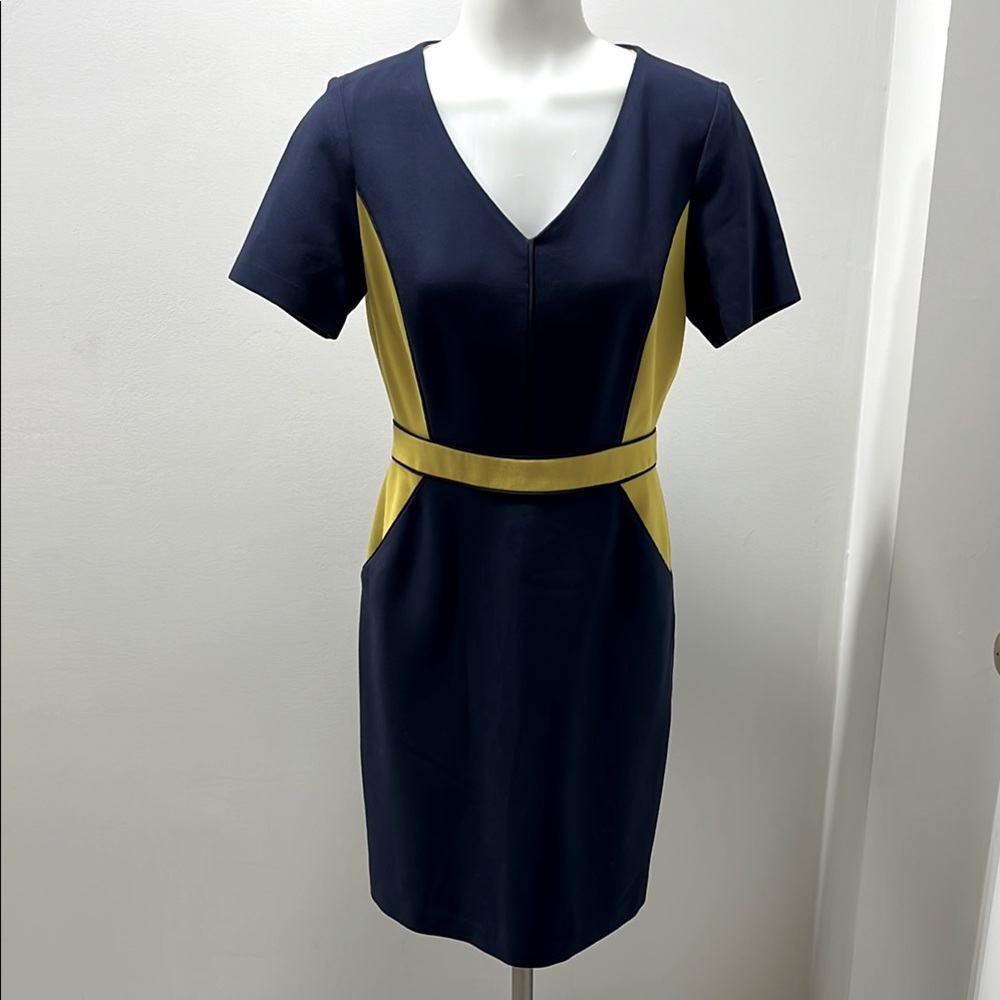 Boden Dress. Navy and Yellow (mustard) Dress. Shortsleeve.